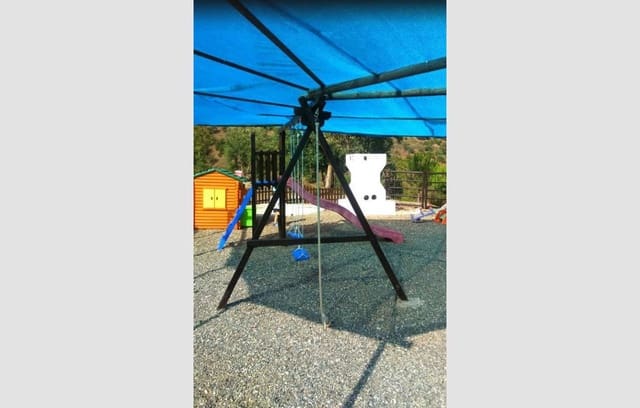 8 soveværelse Finca/Landehus til salg i Guaro med swimmingpool - € 780.000 (Ref: 3452760)