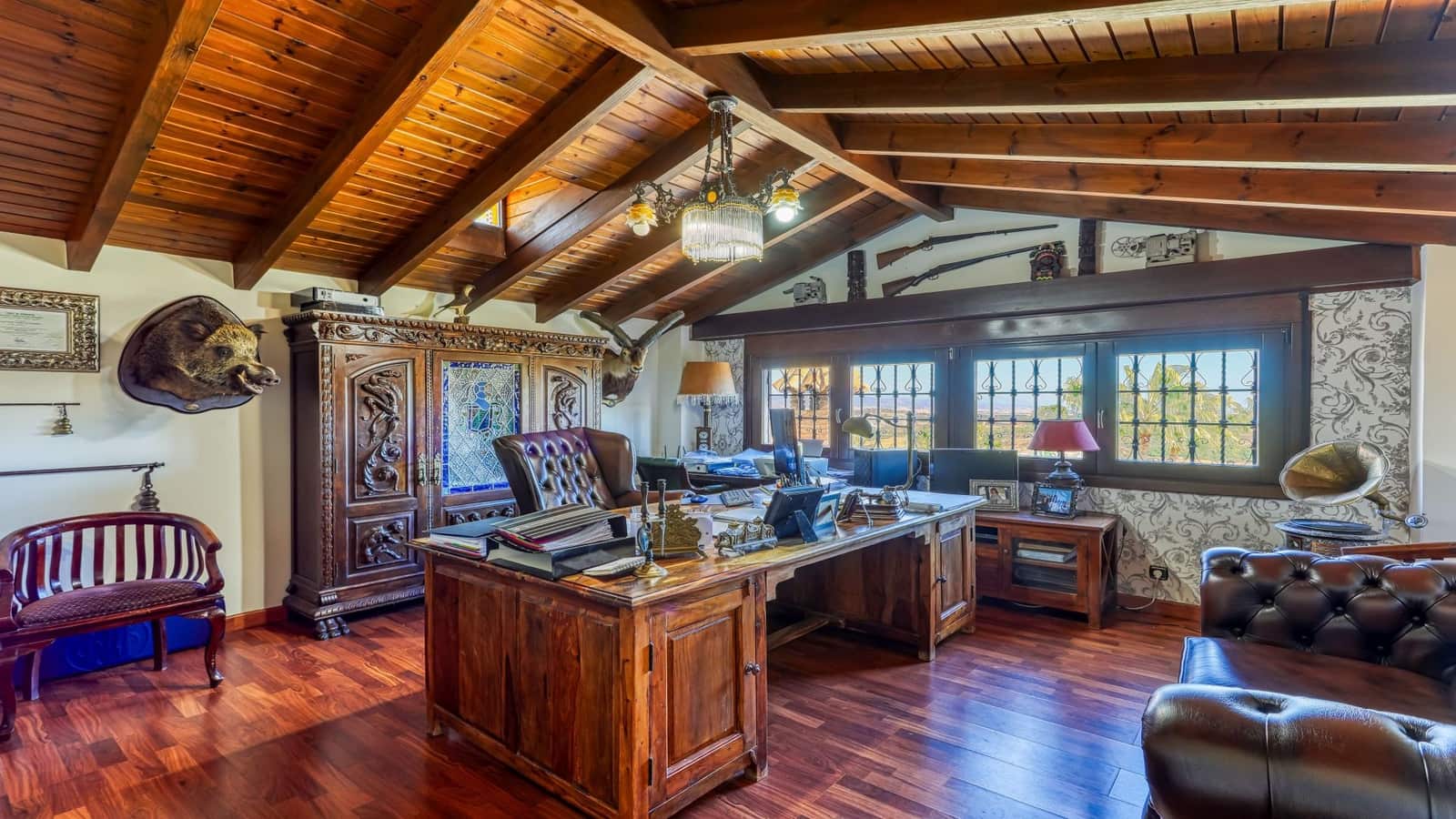 8 soveværelse Finca/Landehus til salg i Alhaurin de la Torre med swimmingpool - € 1.900.000 (Ref: 3452788)