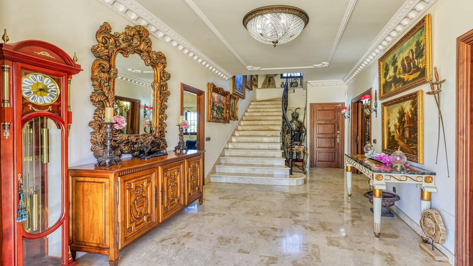 8 soveværelse Finca/Landehus til salg i Alhaurin de la Torre med swimmingpool - € 1.900.000 (Ref: 3452788)