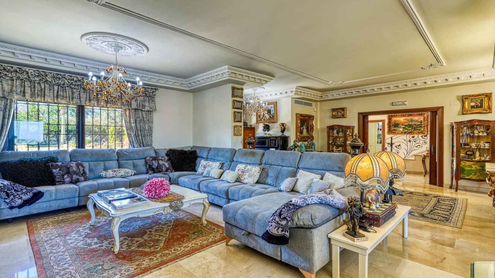 8 soveværelse Finca/Landehus til salg i Alhaurin de la Torre med swimmingpool - € 1.900.000 (Ref: 3452788)