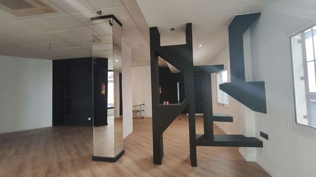 Commercial for rent in Alhaurín el Grande - € 1,000 (Ref: 4856515)