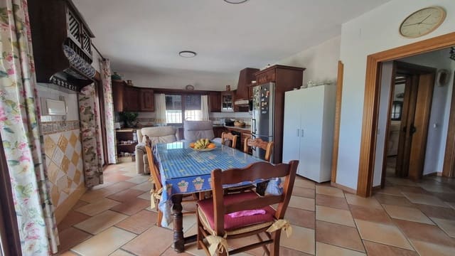 4 soverom Villa til salgs i Alhaurín el Grande med svømmebasseng garasje - € 629 000 (Ref: 5047464)
