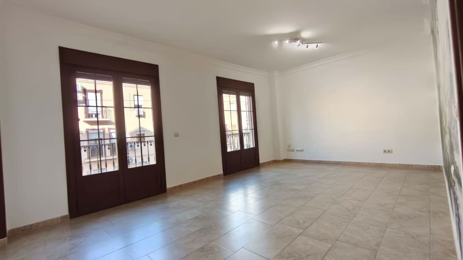 3 bedroom Apartment for rent in Alhaurin el Grande - € 1,000 (Ref: 5407721)