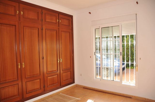 4 Zimmer Finca/Landgut zu vermieten in Alhaurín de la Torre mit Pool - 1.650 € (Ref: 5407722)