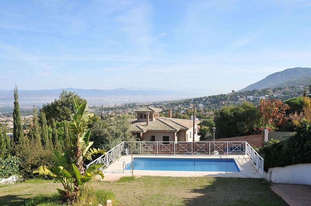 4 Zimmer Finca/Landgut zu vermieten in Alhaurín de la Torre mit Pool - 1.650 € (Ref: 5407722)