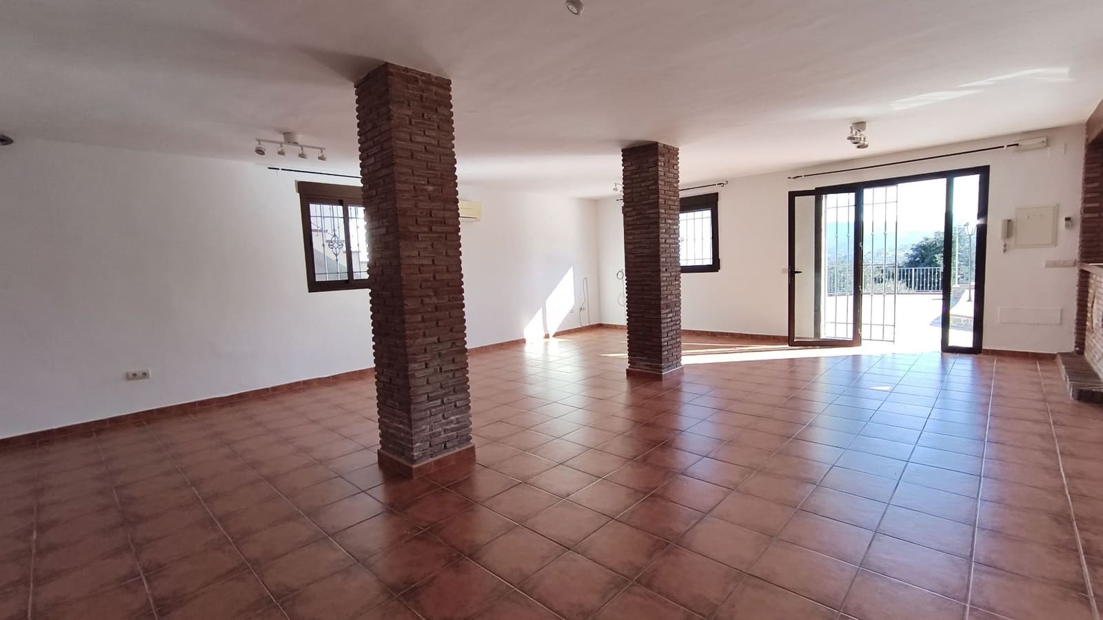 5 soveværelse Finca/Landehus til leje i Alhaurin de la Torre med swimmingpool - € 4.200 (Ref: 5684095)