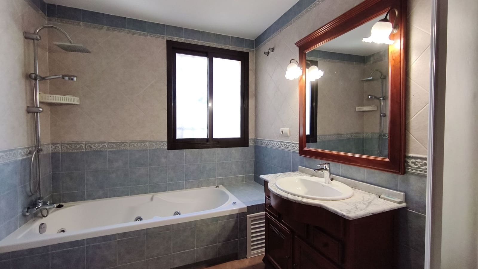 5 soveværelse Finca/Landehus til leje i Alhaurin de la Torre med swimmingpool - € 4.200 (Ref: 5684095)