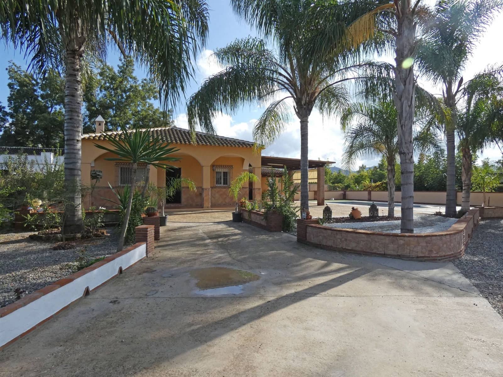 3 bedroom Finca/Country House for rent in Coin with pool - € 1,500 (Ref: 5711935)