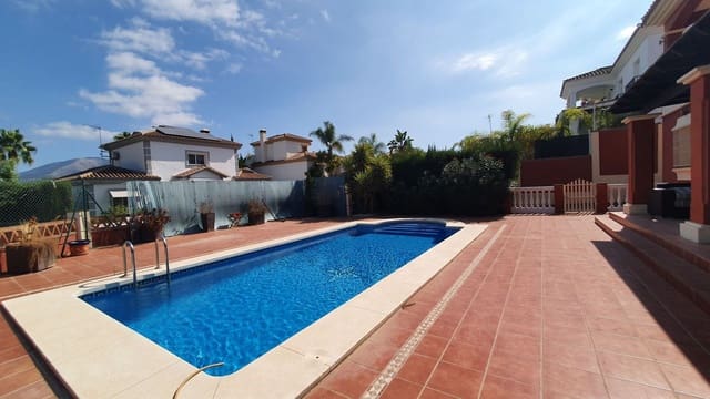 4 bedroom Villa for rent in Coín with pool - € 2,200 (Ref: 6960664)
