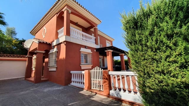 4 bedroom Villa for rent in Coín with pool - € 2,200 (Ref: 6960664)