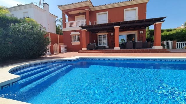 4 bedroom Villa for rent in Coín with pool - € 2,200 (Ref: 6960664)