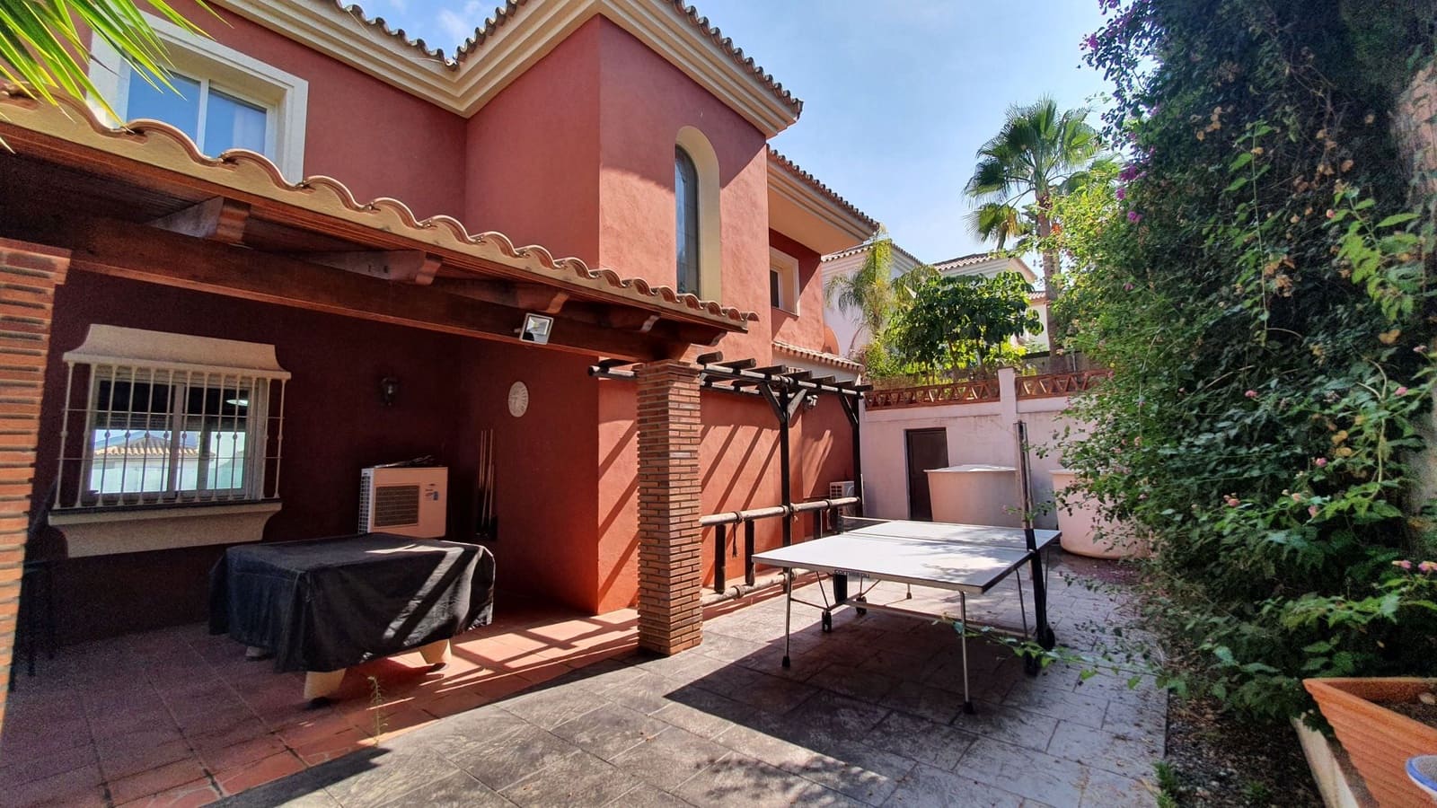 4 bedroom Villa for rent in Coin with pool - € 2,200 (Ref: 6960664)