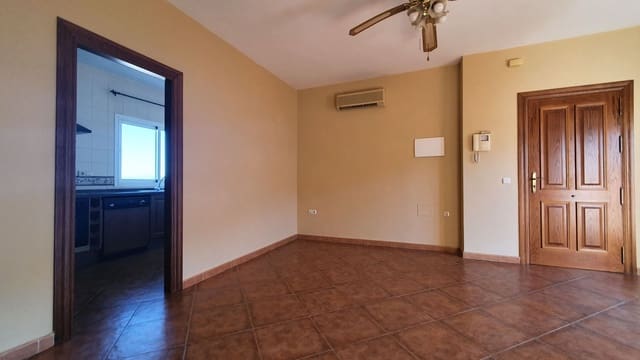 2 bedroom Penthouse for rent in Alhaurín el Grande - € 900 (Ref: 7424736)