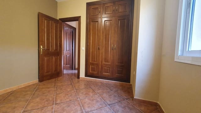 2 bedroom Penthouse for rent in Alhaurín el Grande - € 900 (Ref: 7424736)