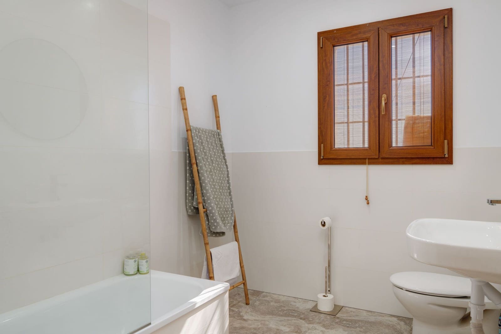 5 sypialnia Finka/Dom wiejski na sprzedaż w Antequera z basenem - 1 680 000 € (Ref: 7558234)