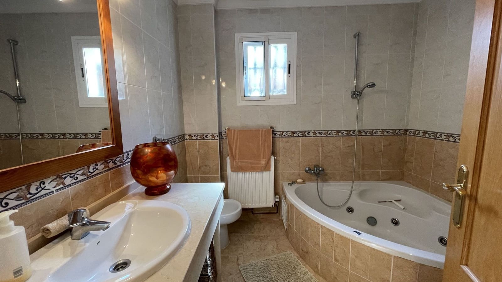 8 soveværelse Finca/Landehus til salg i Monda med swimmingpool - € 875.000 (Ref: 7597133)