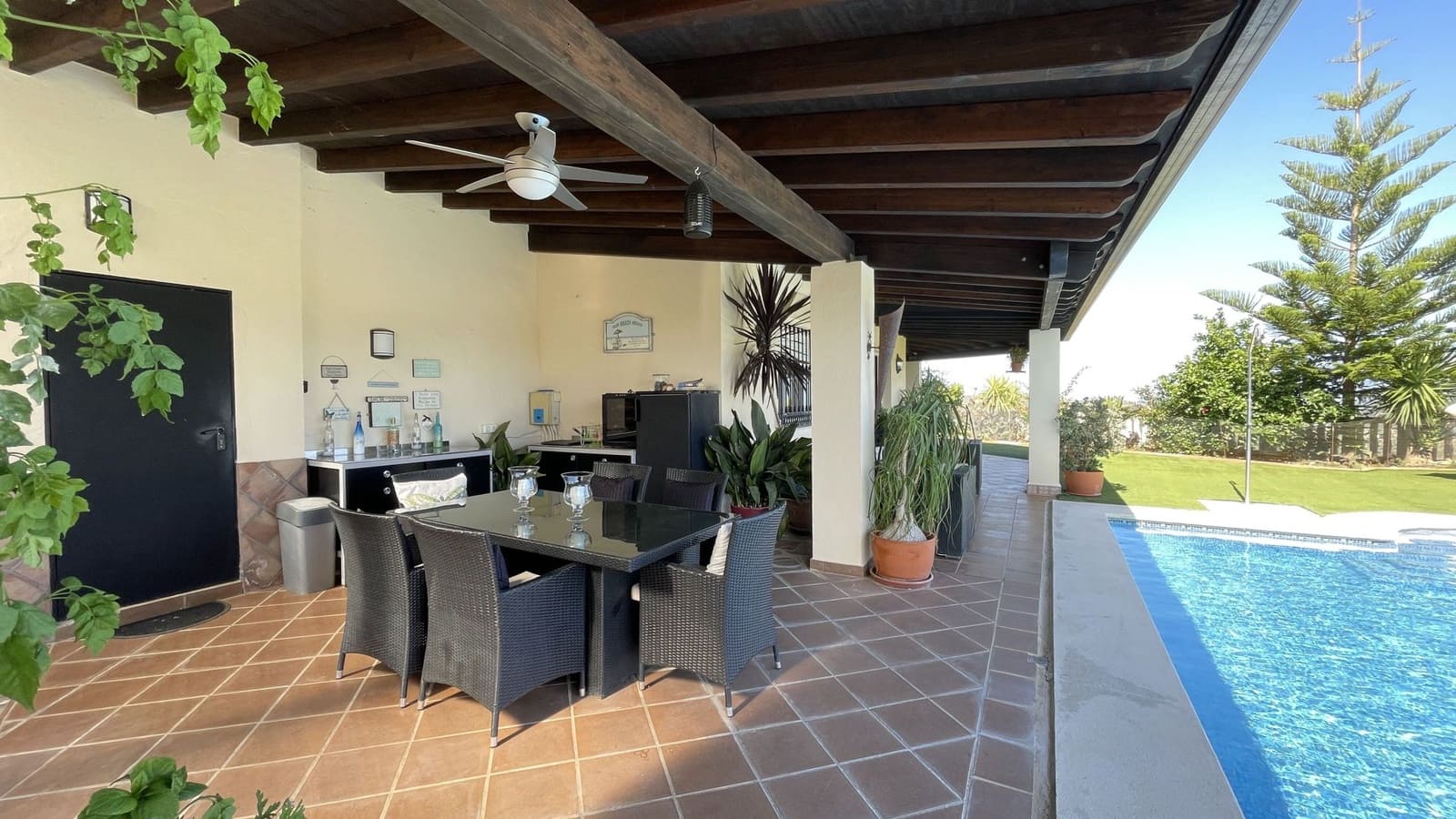 8 soveværelse Finca/Landehus til salg i Monda med swimmingpool - € 875.000 (Ref: 7597133)