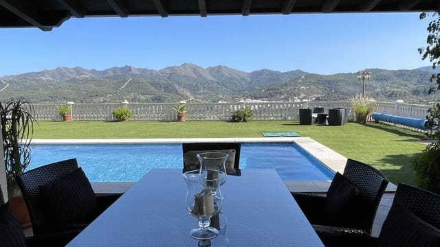 8 soveværelse Finca/Landehus til salg i Monda med swimmingpool - € 875.000 (Ref: 7597133)