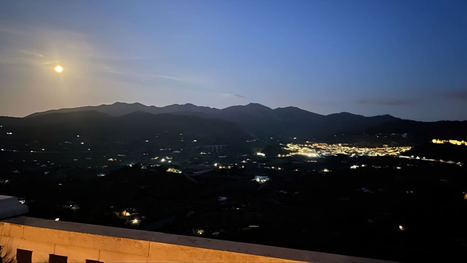 8 soveværelse Finca/Landehus til salg i Monda med swimmingpool - € 875.000 (Ref: 7597133)