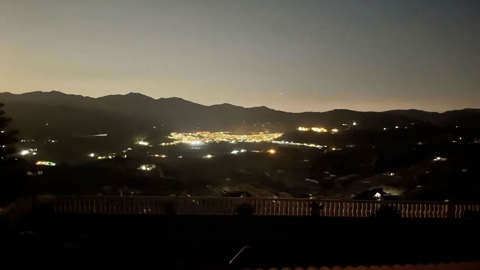 8 soveværelse Finca/Landehus til salg i Monda med swimmingpool - € 875.000 (Ref: 7597133)