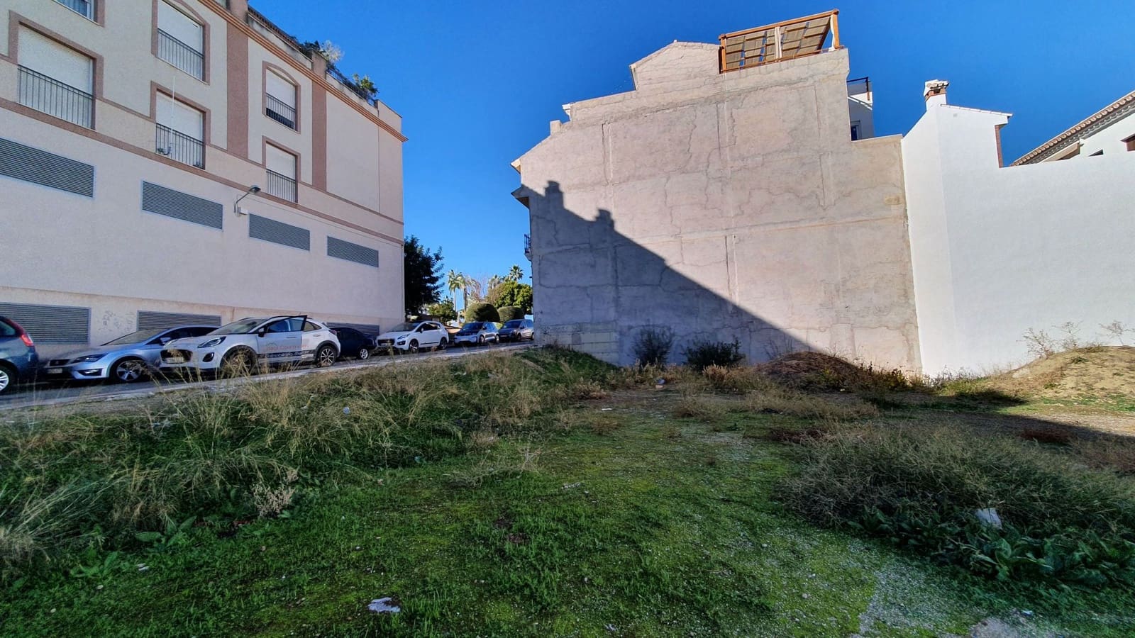 Rakentamaton maa myytävänä paikassa Alhaurin el Grande - 186 000 € (Ref: 7901425)