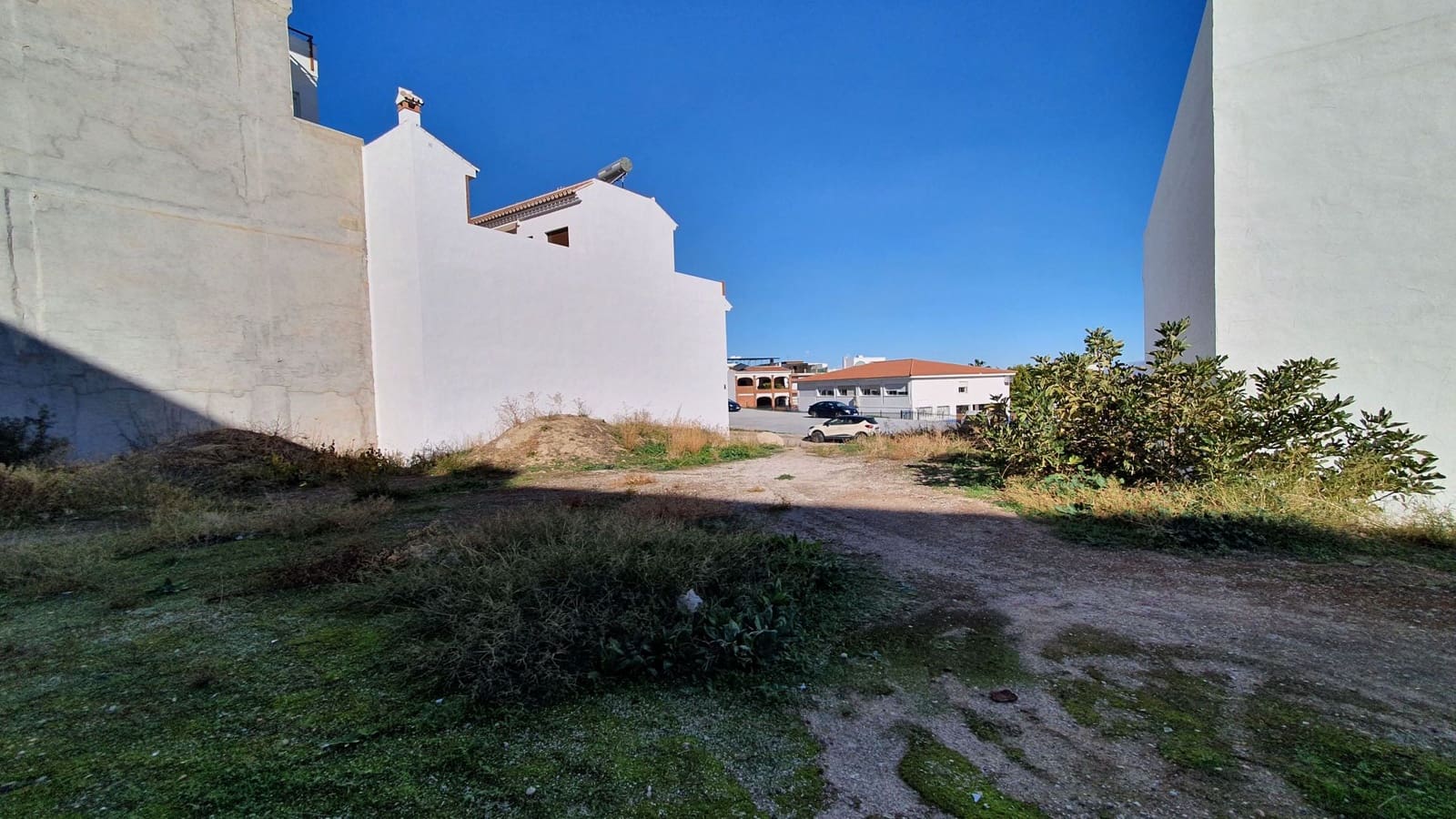 Rakentamaton maa myytävänä paikassa Alhaurin el Grande - 186 000 € (Ref: 7901425)