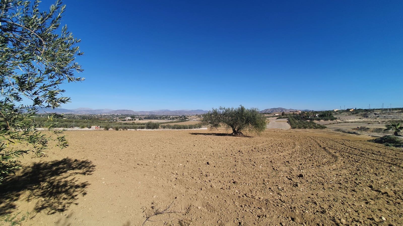 Grond te koop in Alhaurin el Grande - € 357.000 (Ref: 7935473)