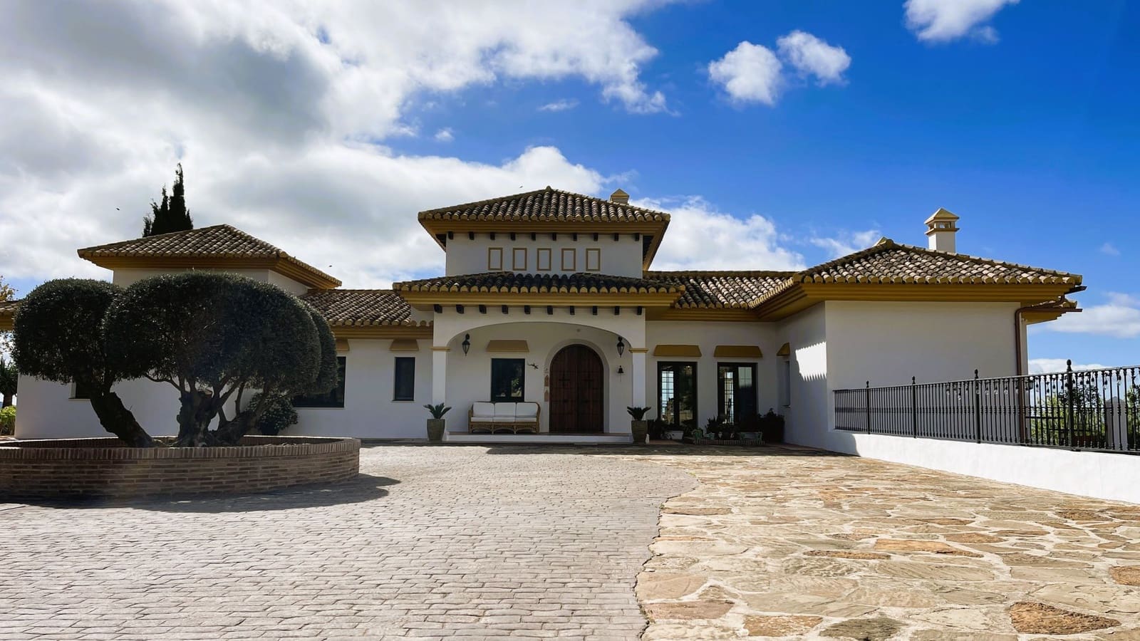 5 slaapkamer Finca/Landhuis te koop in Antequera met zwembad - € 1.690.000 (Ref: 8151387)