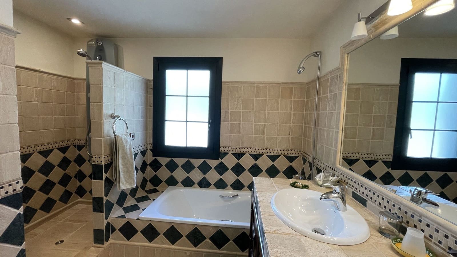 5 slaapkamer Finca/Landhuis te koop in Antequera met zwembad - € 1.690.000 (Ref: 8151387)