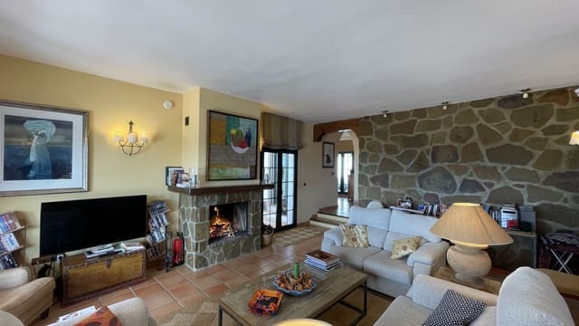 5 soveværelse Finca/Landehus til salg i Antequera med swimmingpool - € 1.690.000 (Ref: 8151387)