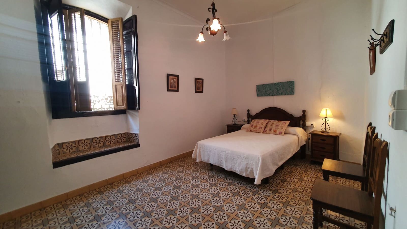 4 soveværelse Byhus til salg i Ardales med swimmingpool - € 420.000 (Ref: 8528534)