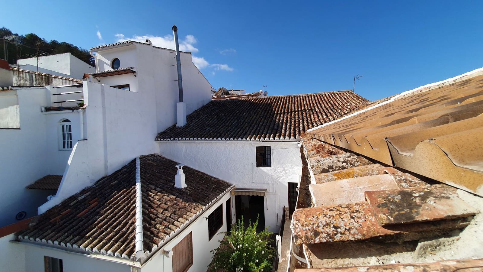 4 soveværelse Byhus til salg i Ardales med swimmingpool - € 420.000 (Ref: 8528534)