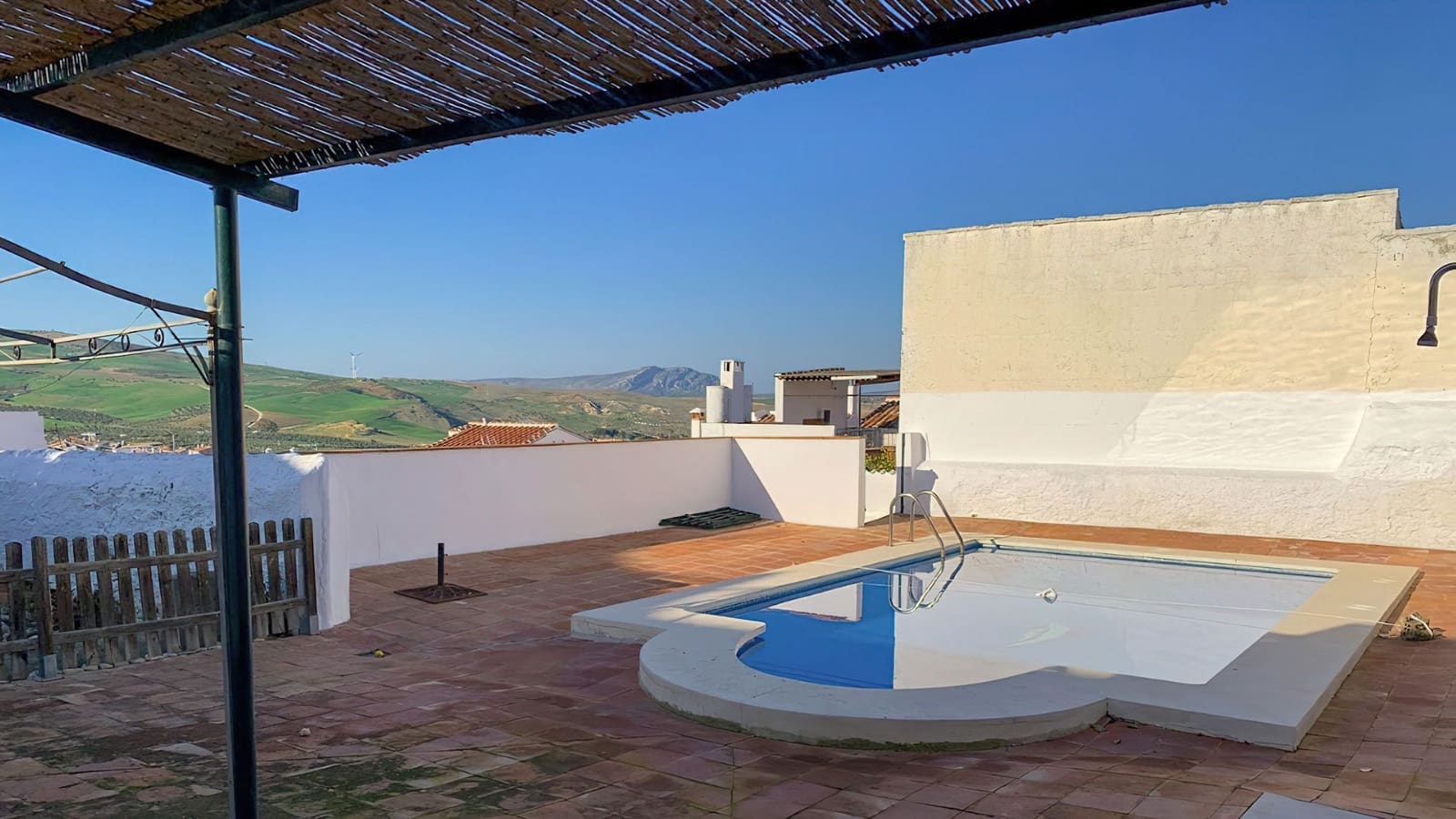 4 soveværelse Byhus til salg i Ardales med swimmingpool - € 420.000 (Ref: 8528534)