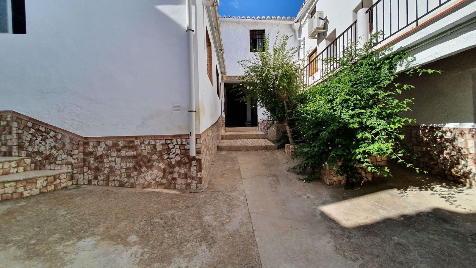 4 soveværelse Byhus til salg i Ardales med swimmingpool - € 420.000 (Ref: 8528534)