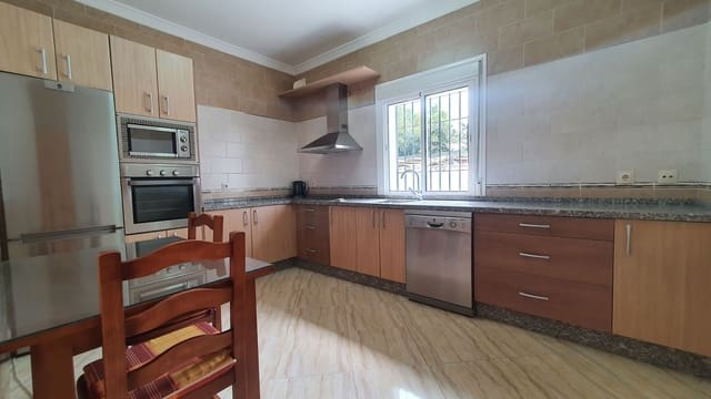 2 sovrum Lägenhet att hyra i Coín - 750 € (Ref: 8533554)