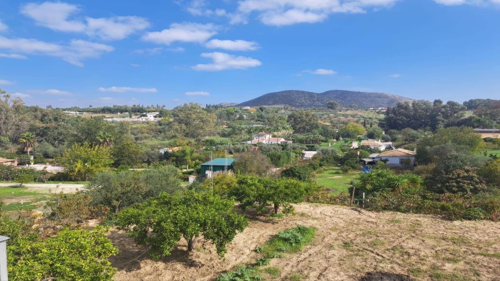 4 slaapkamer Finca/Landhuis te koop in Alhaurin el Grande met zwembad - € 320.000 (Ref: 8625891)