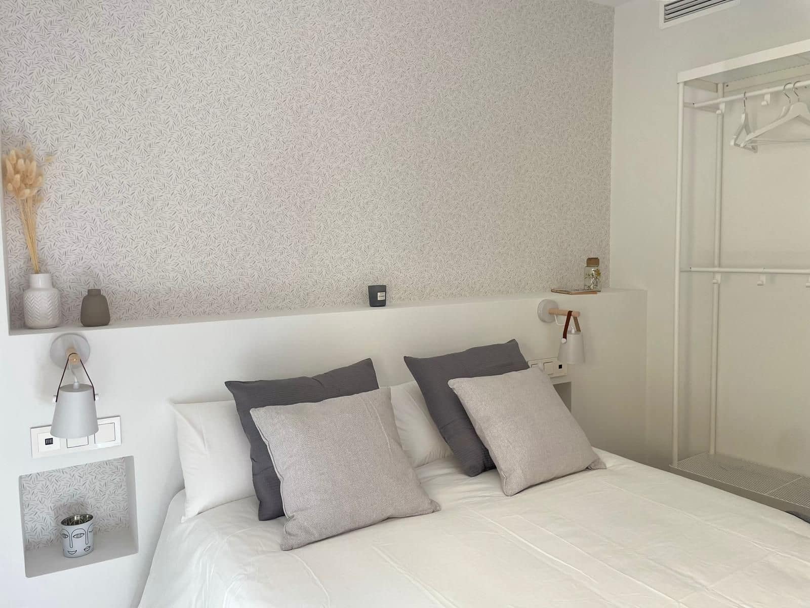3 bedroom Apartment for rent in Coin - € 1,200 (Ref: 8777720)