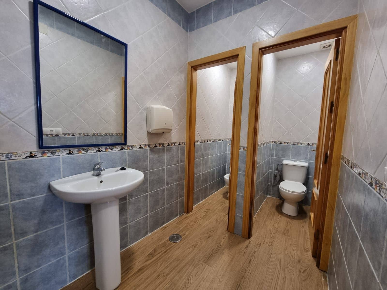 Erhverv til leje i Alhaurin el Grande - € 800 (Ref: 8868848)