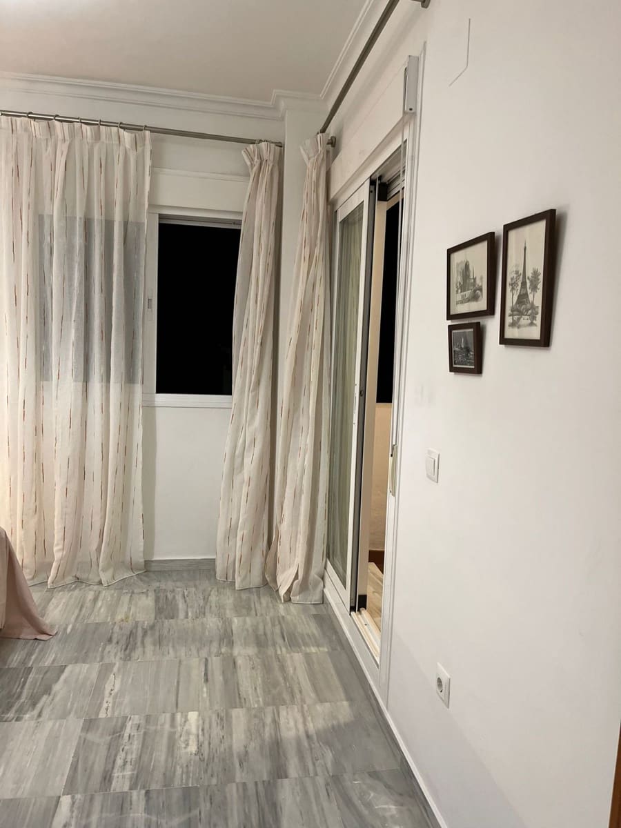 2 bedroom Apartment for rent in Alhaurin Golf with pool garage - € 1,200 (Ref: 8917295)