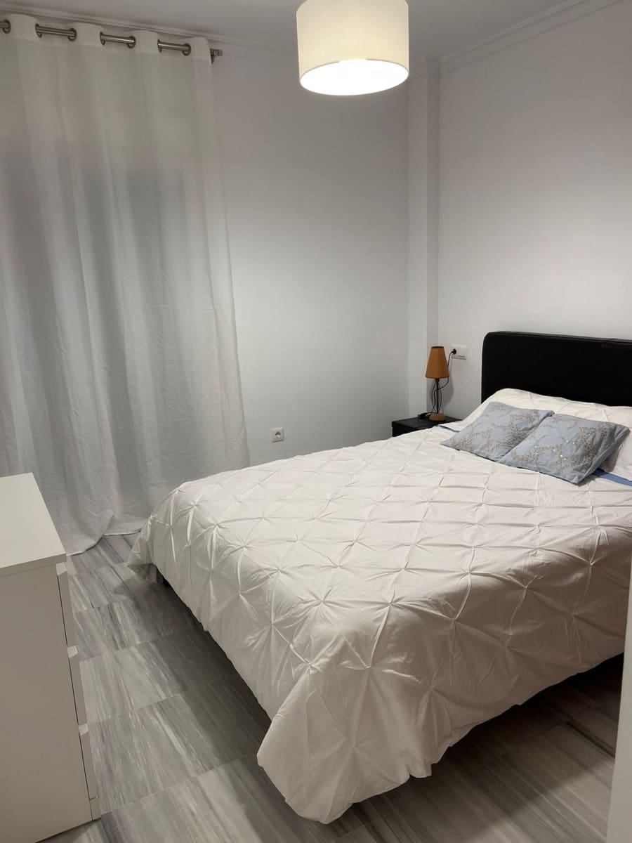 2 bedroom Apartment for rent in Alhaurin Golf with pool garage - € 1,200 (Ref: 8917295)