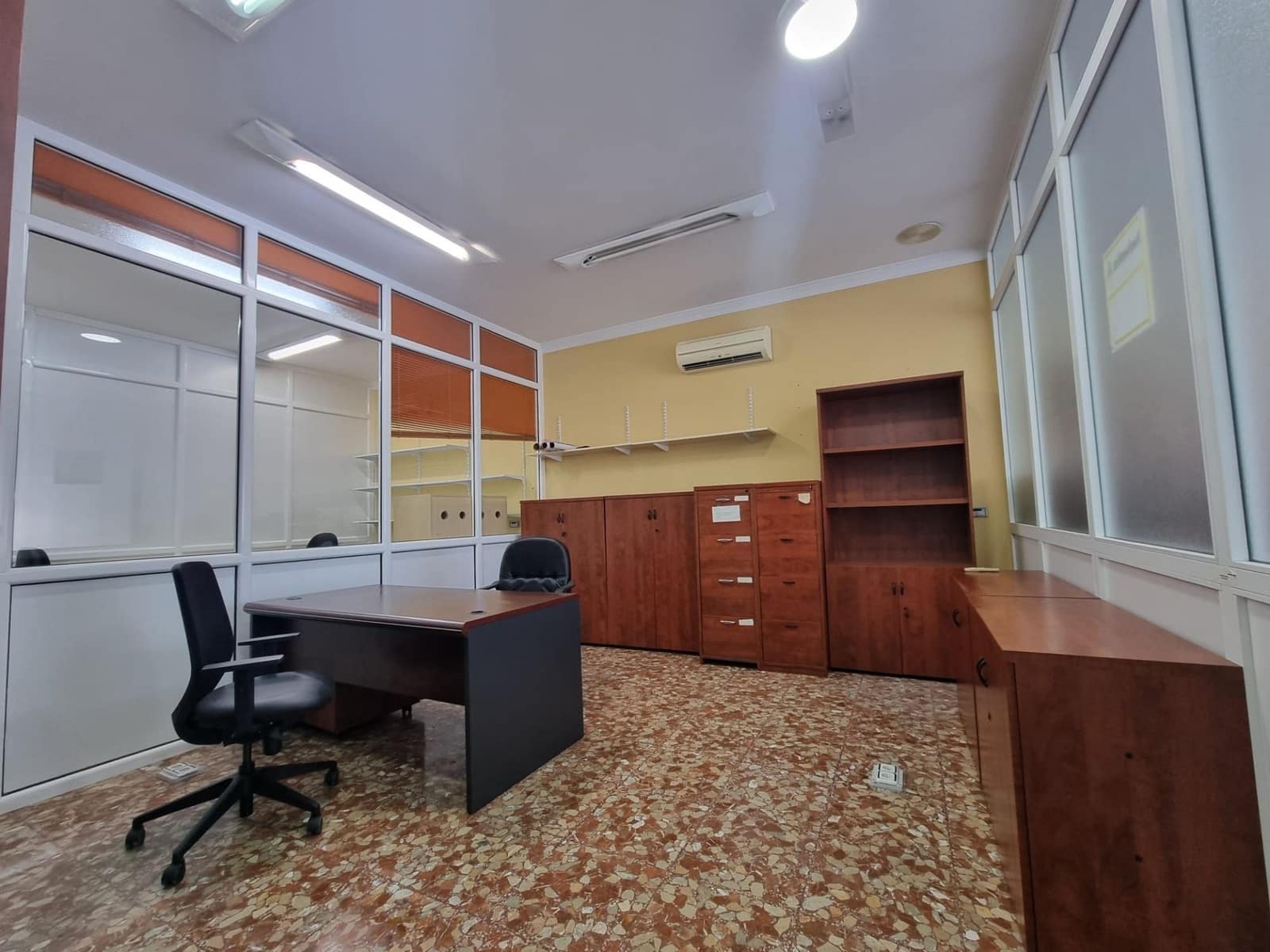 Erhverv til leje i Alhaurin el Grande - € 1.200 (Ref: 8917588)