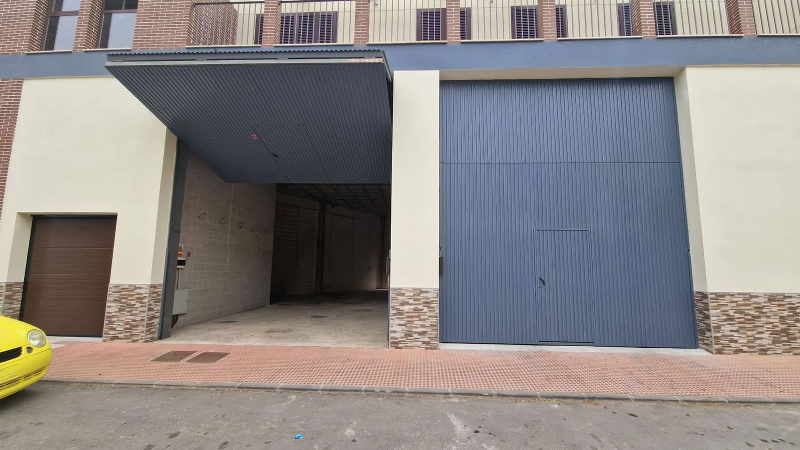 Komercyjne na sprzedaż w Alhaurin el Grande - 169 000 € (Ref: 8967444)