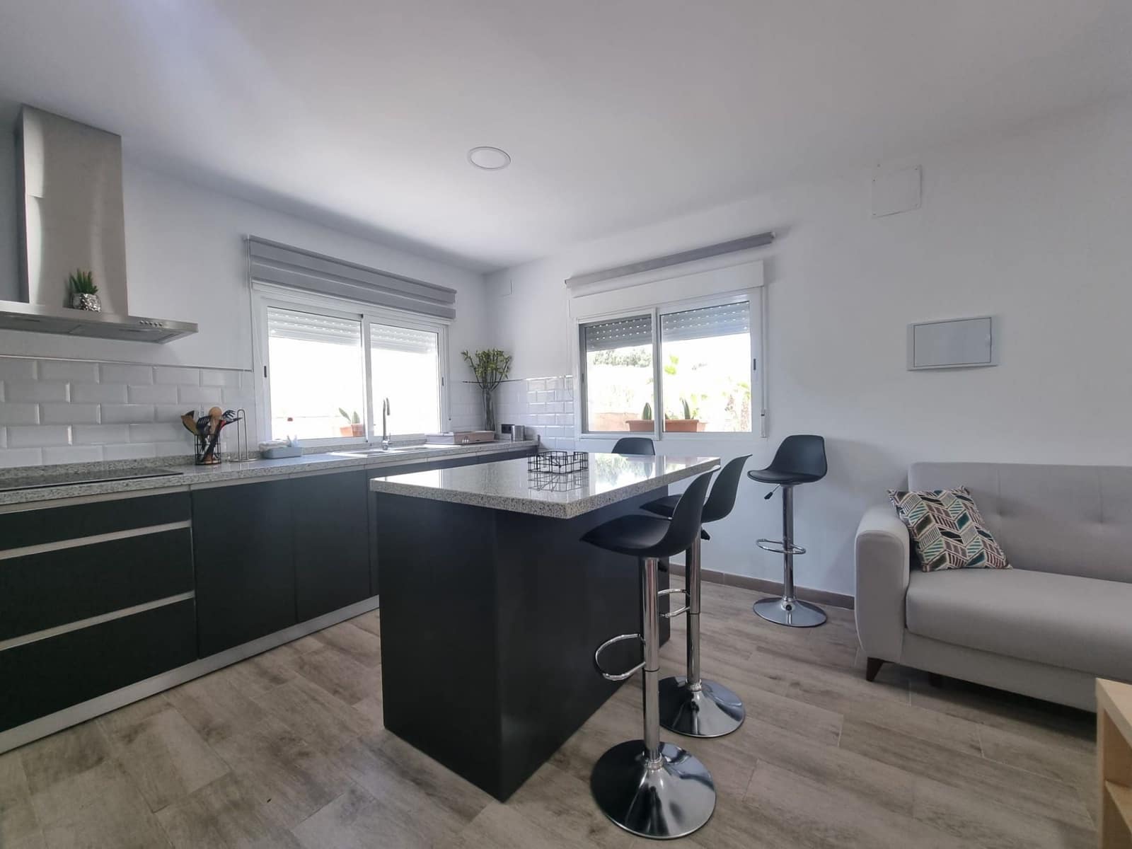 2 slaapkamer Finca/Landhuis te koop in Cartama met zwembad - € 300.000 (Ref: 8987952)