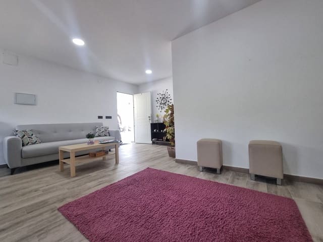 2 slaapkamer Finca/Landhuis te koop in Cártama met zwembad - € 300.000 (Ref: 8987952)