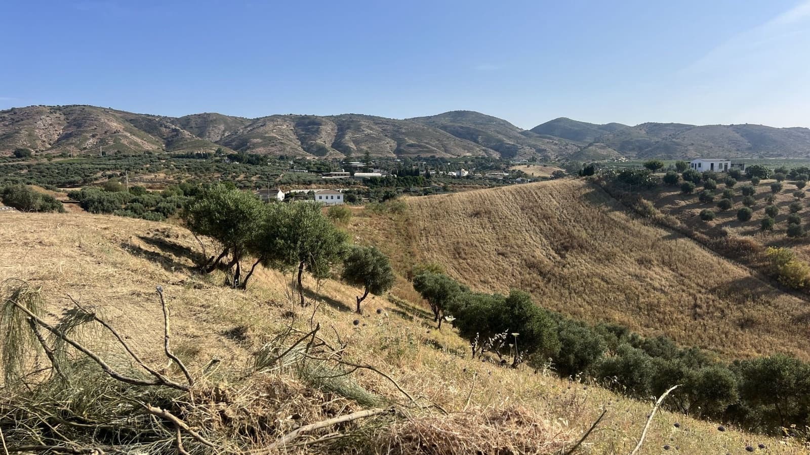 Grunde uden byggetilladelser til salg i Alhaurin de la Torre - € 110.000 (Ref: 9103874)