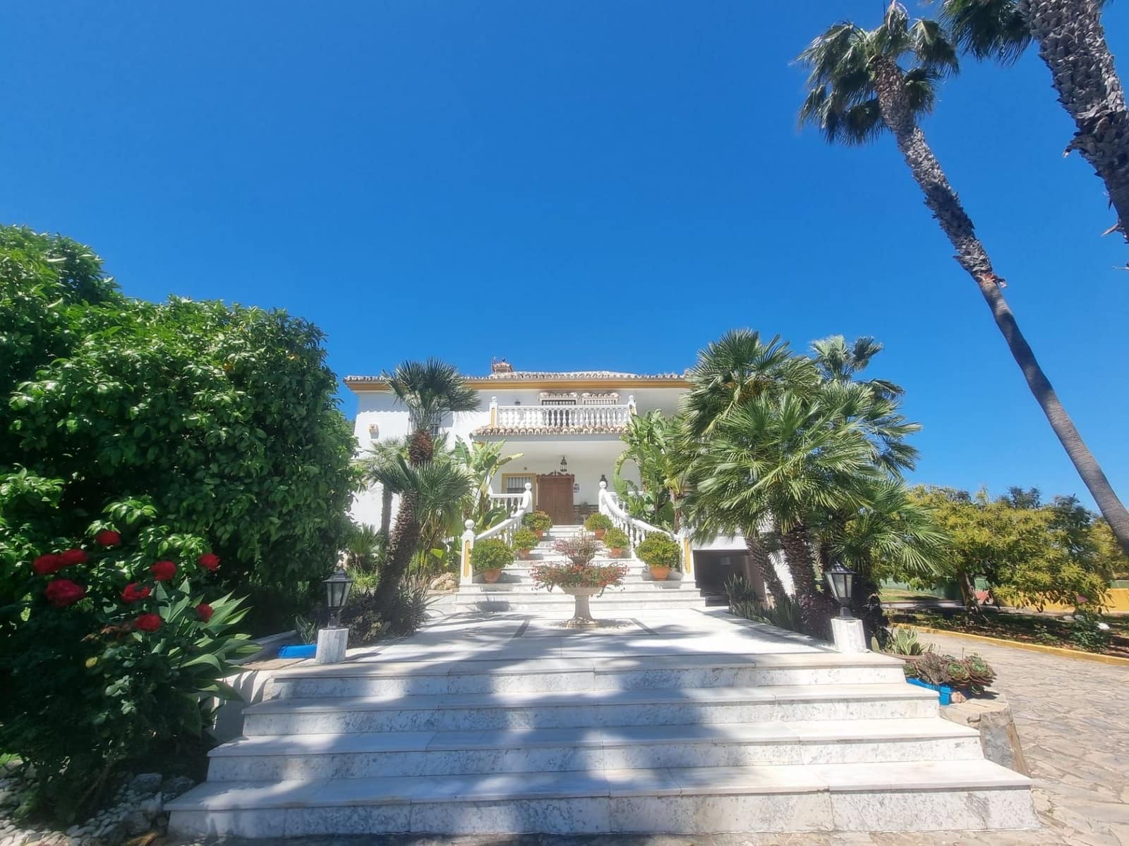 9 sypialnia Finka/Dom wiejski na sprzedaż w Alhaurin el Grande z basenem - 1 800 000 € (Ref: 9126187)