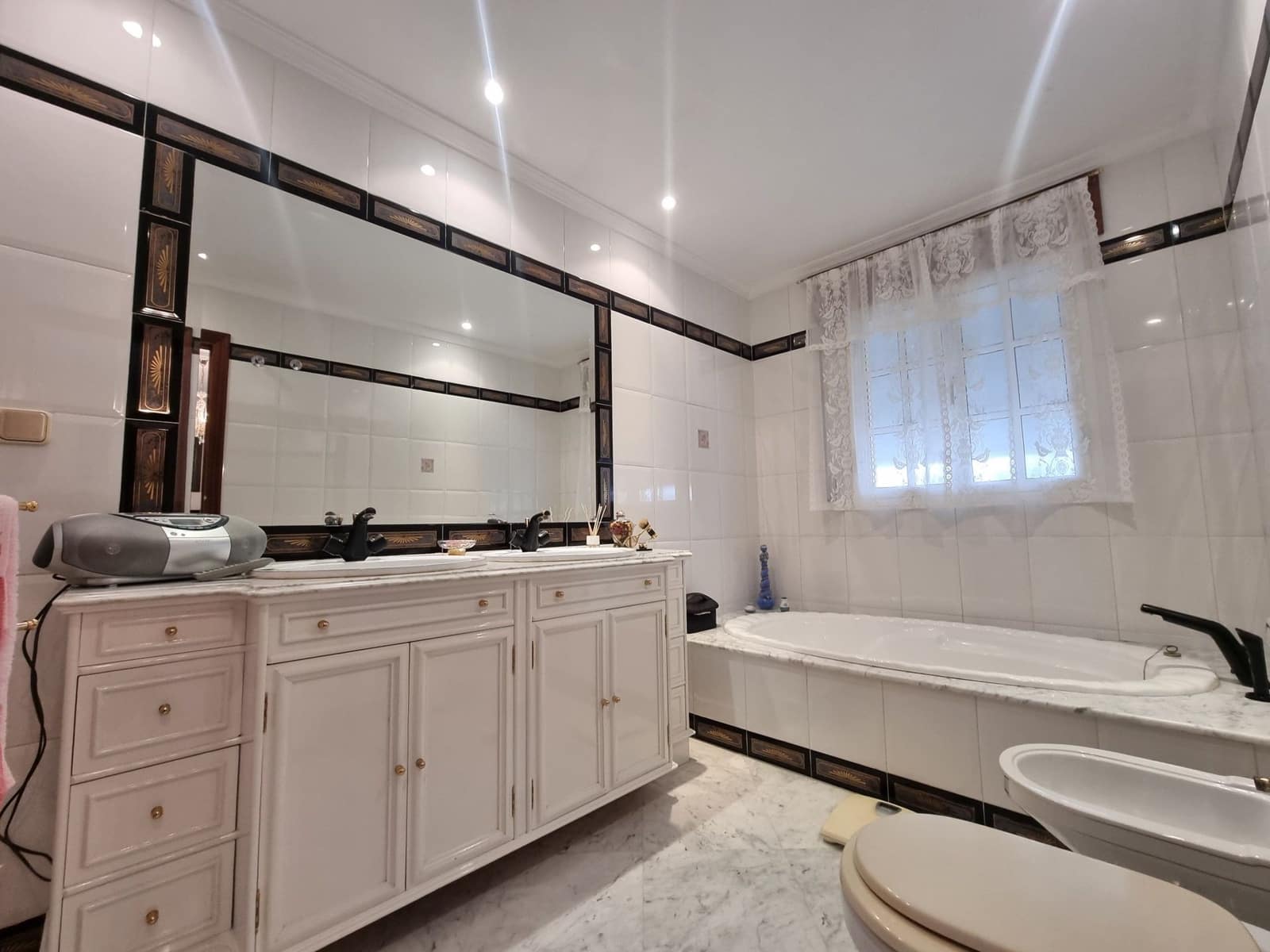 9 sypialnia Finka/Dom wiejski na sprzedaż w Alhaurin el Grande z basenem - 1 800 000 € (Ref: 9126187)