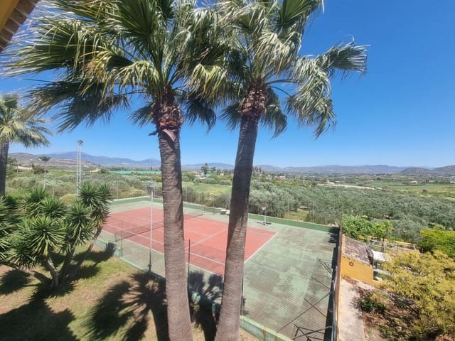 9 chambre Finca/Maison de Campagne à vendre à Alhaurín el Grande avec piscine - 1 800 000 € (Ref: 9126187)