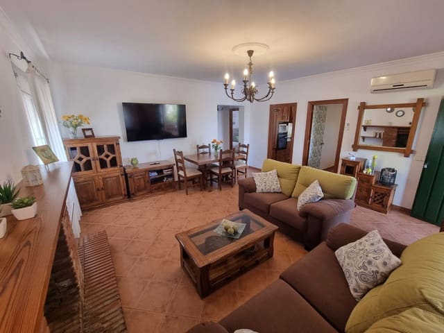 3 bedroom Finca/Country House for rent in Alhaurín de la Torre with pool - € 2,600 (Ref: 9164768)