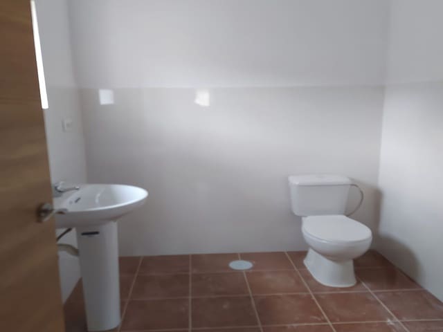 Commercieel te koop in Coín - € 199.000 (Ref: 9164769)